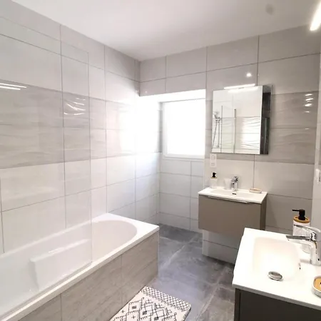 Maison Renovee Proche Super-lioran Avec Parking, Wi-fi Et Jardin - Fr-1-742-560
