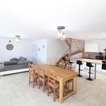 Maison Renovee Proche Super-lioran Avec Parking, Wi-fi Et Jardin - Fr-1-742-560